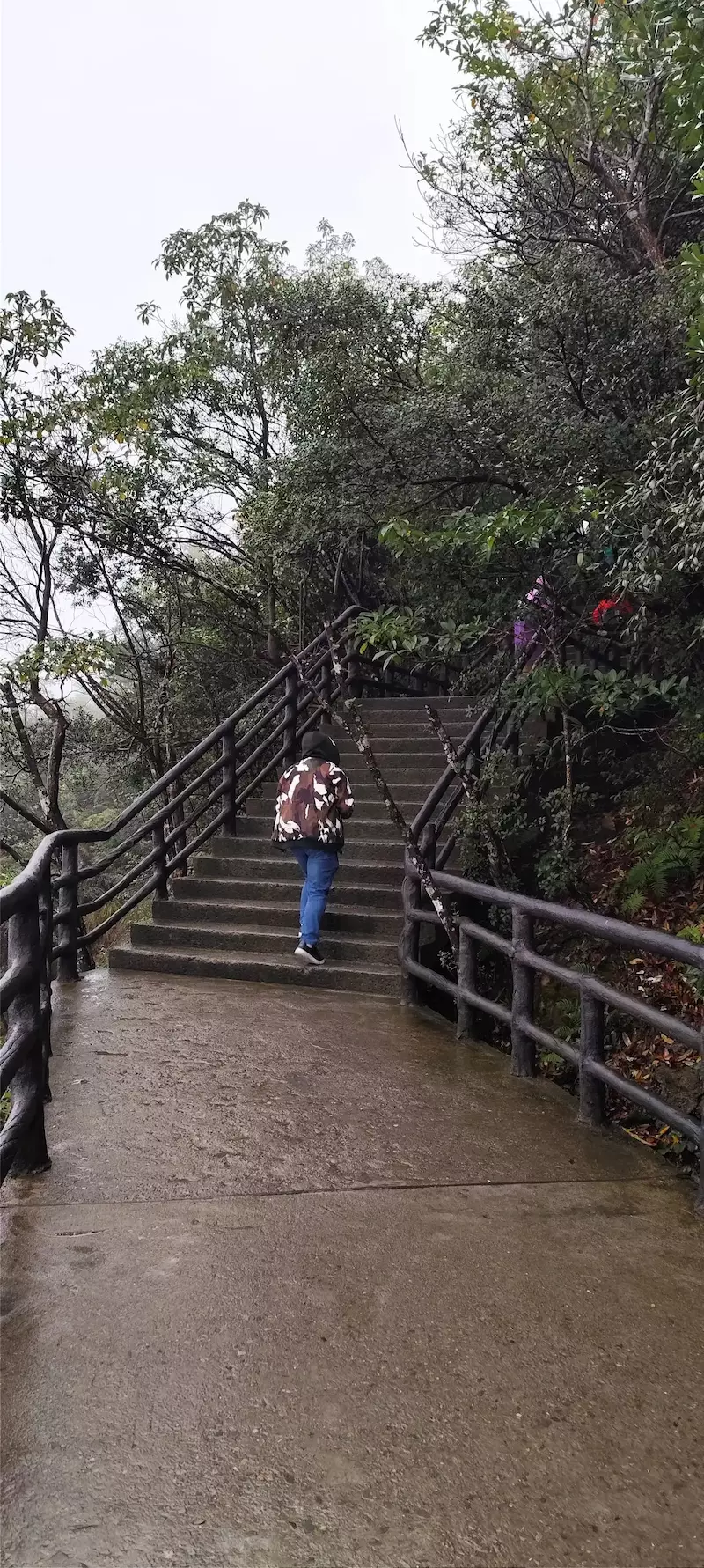 广元市天曌山景区