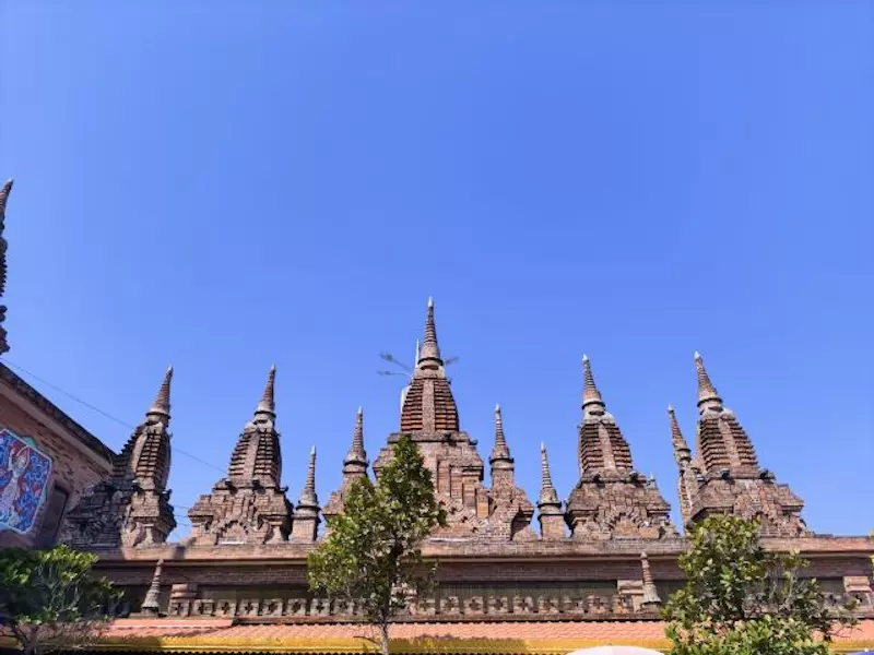 一寨两国