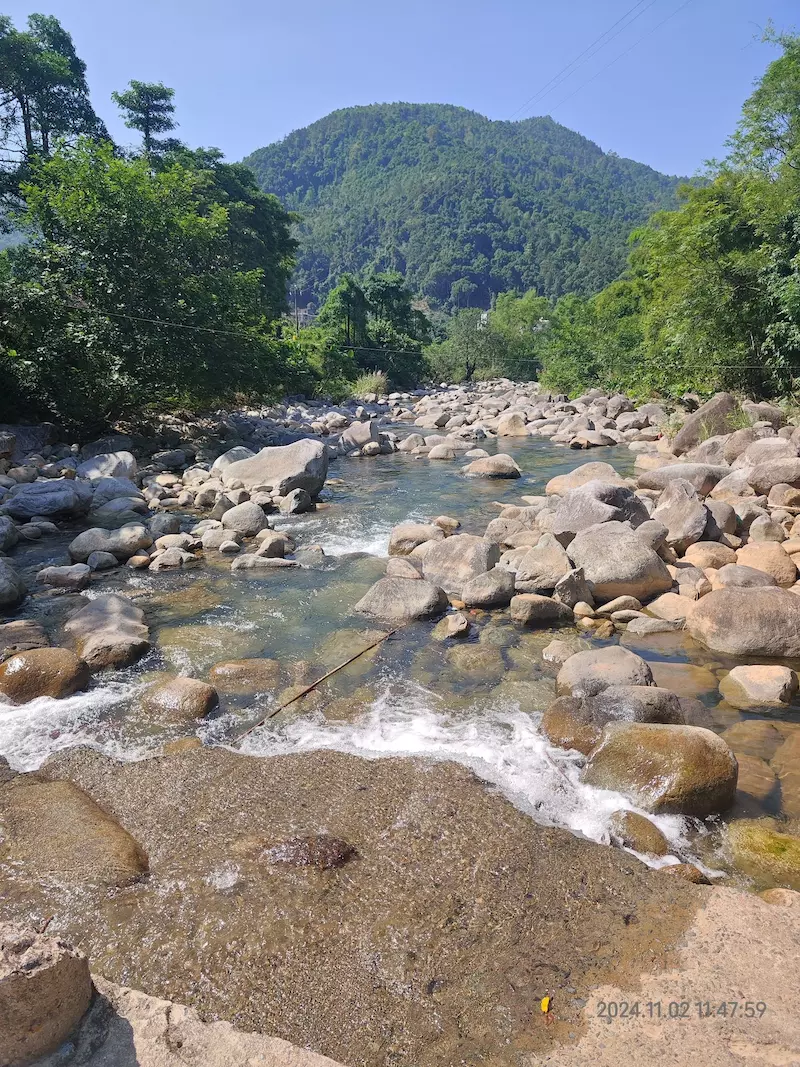 瑶山大峡谷漂流景区