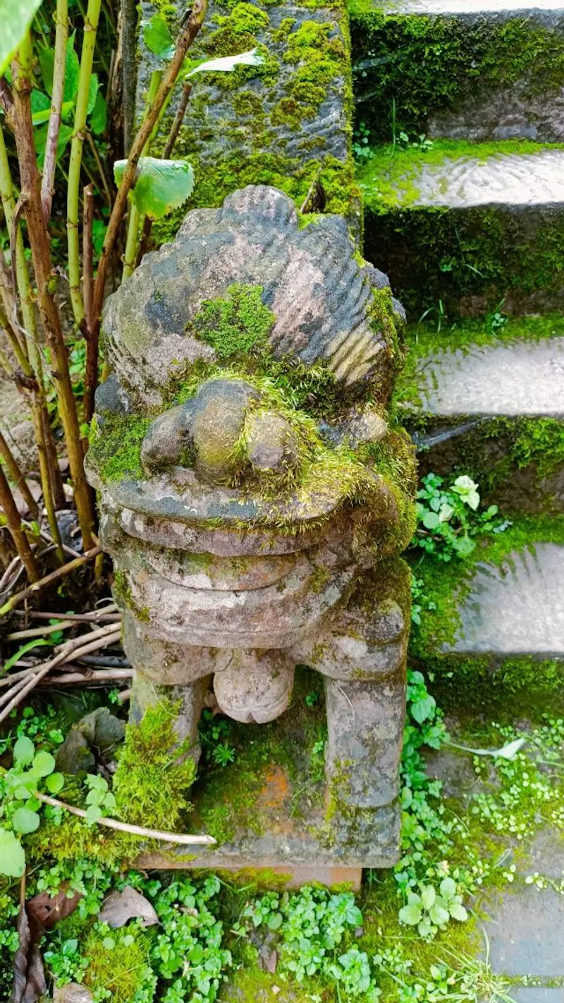 满贤林千狮山
