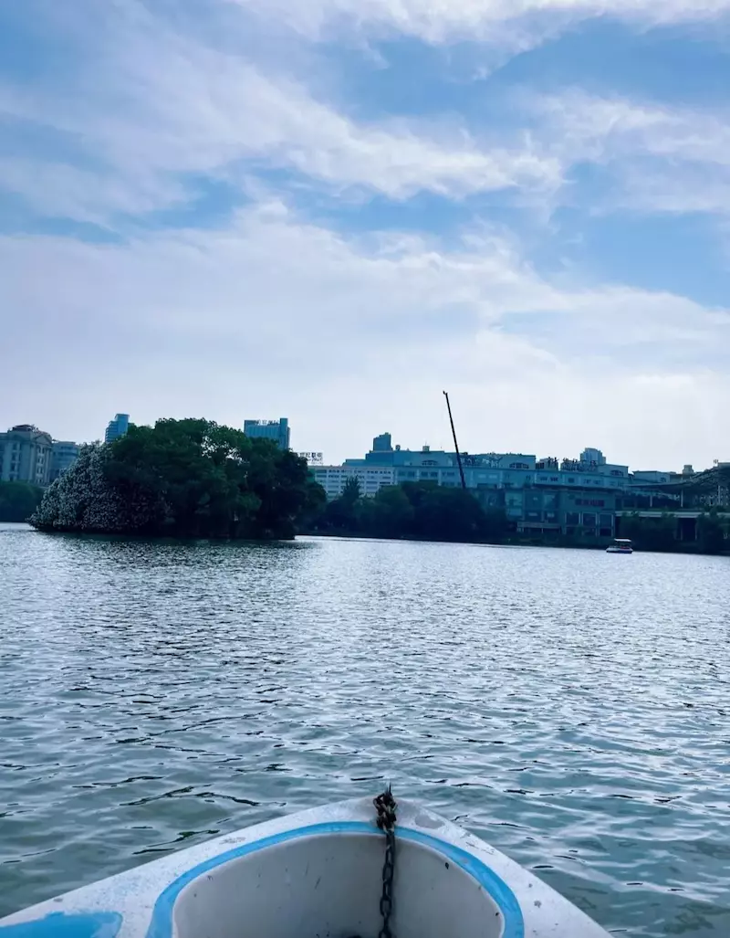 镜湖