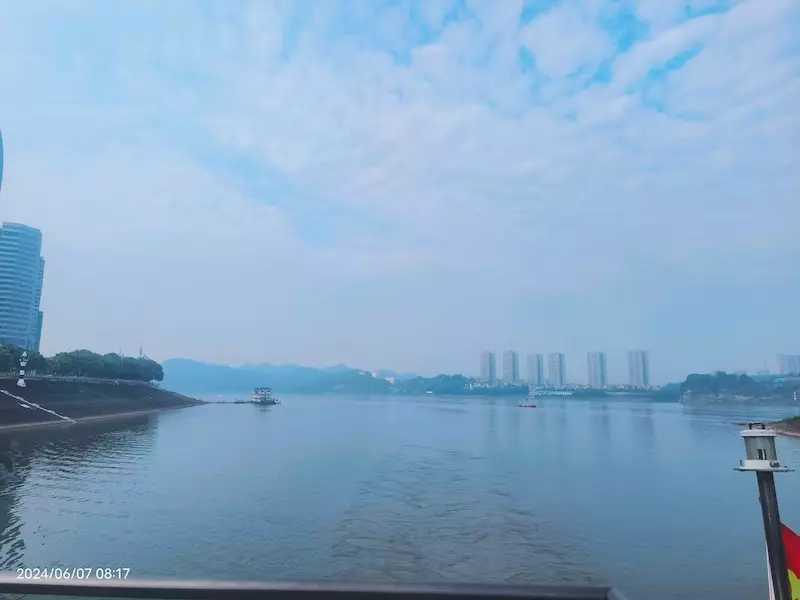 交运两坝一峡游船