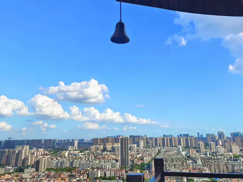 雷岗西约牌坊