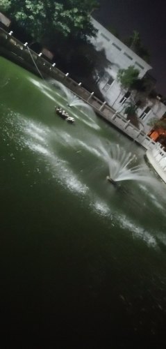 新水坑公园