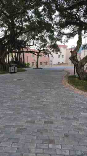 护岭公园