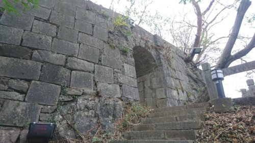 古炮台遗址