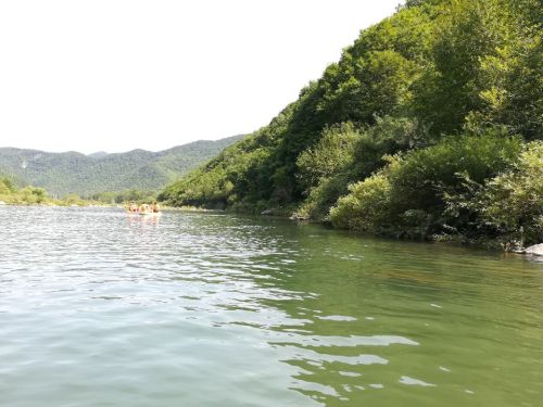 雅河漂流