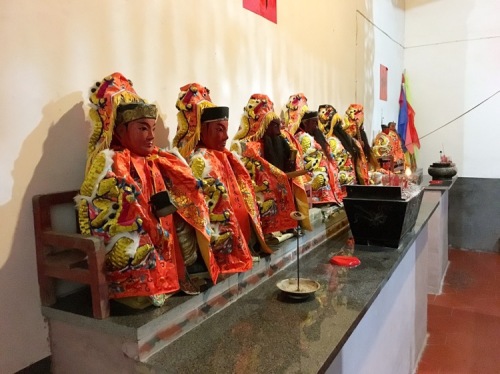 龙显宫