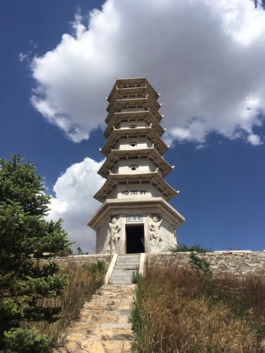 乌龙洞风景区