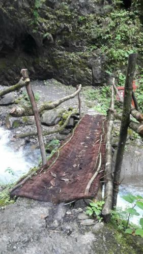 虎牙大峡谷