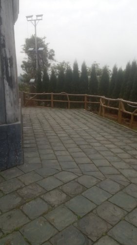 柏郊塔