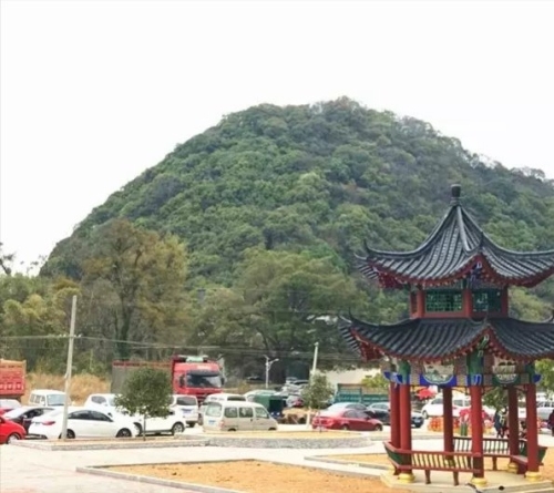 新民村生态广场凉亭