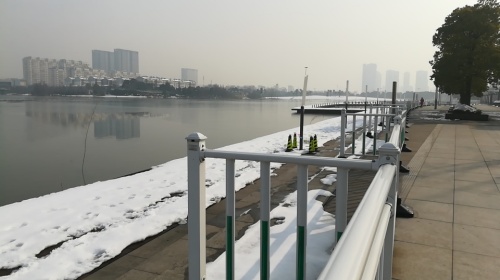 高铁站屋北侧公园(辽河路)