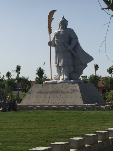 杨家将杨令公雕像广场