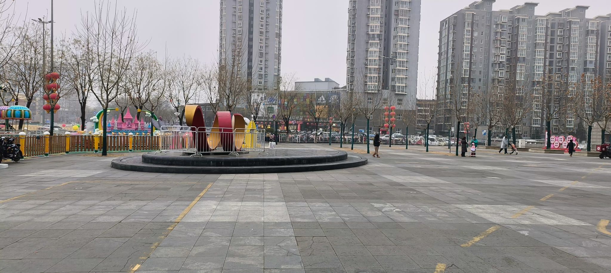 岳各庄街心公园
