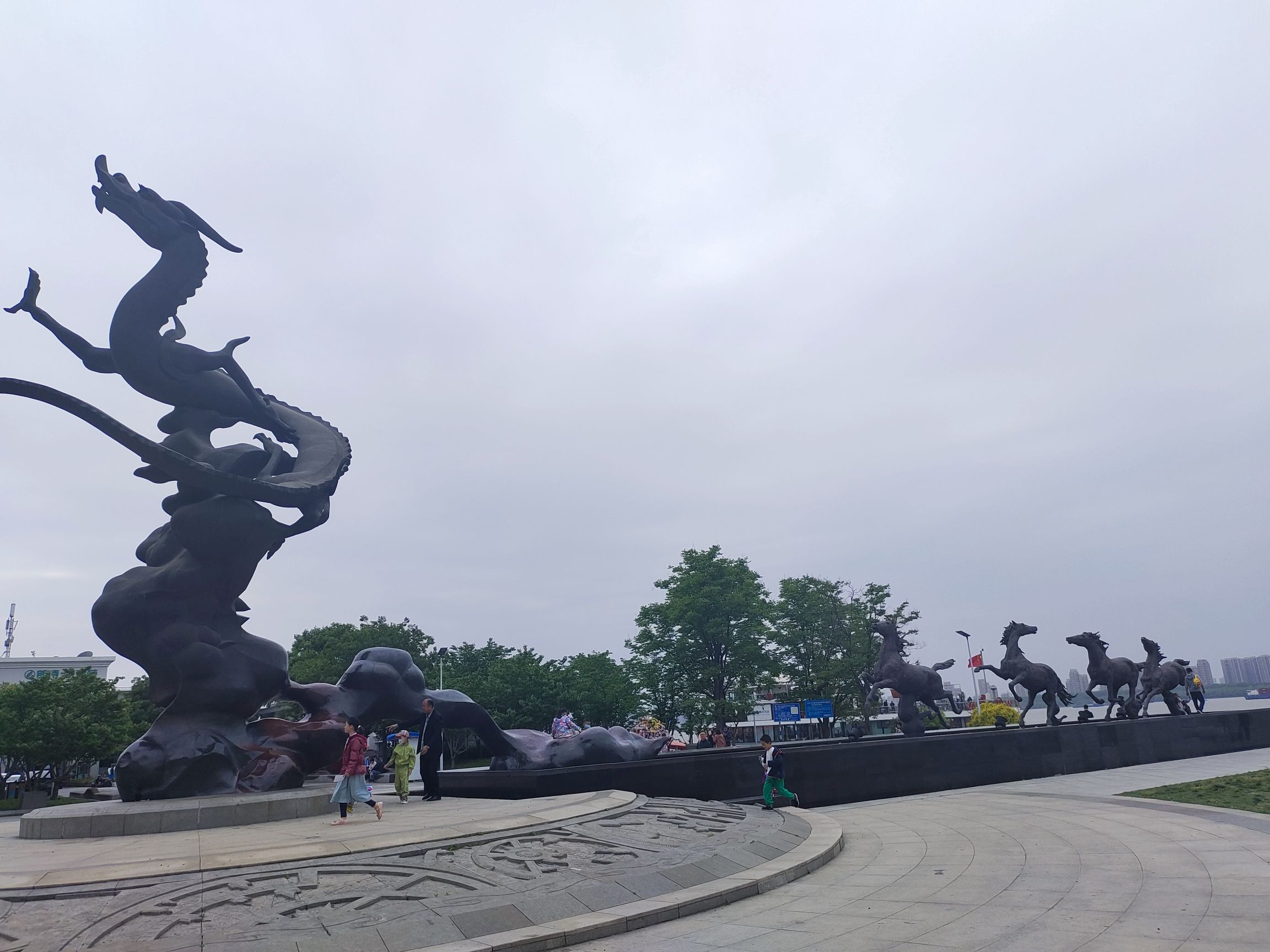 幕燕滨江·五马渡广场旅行图片