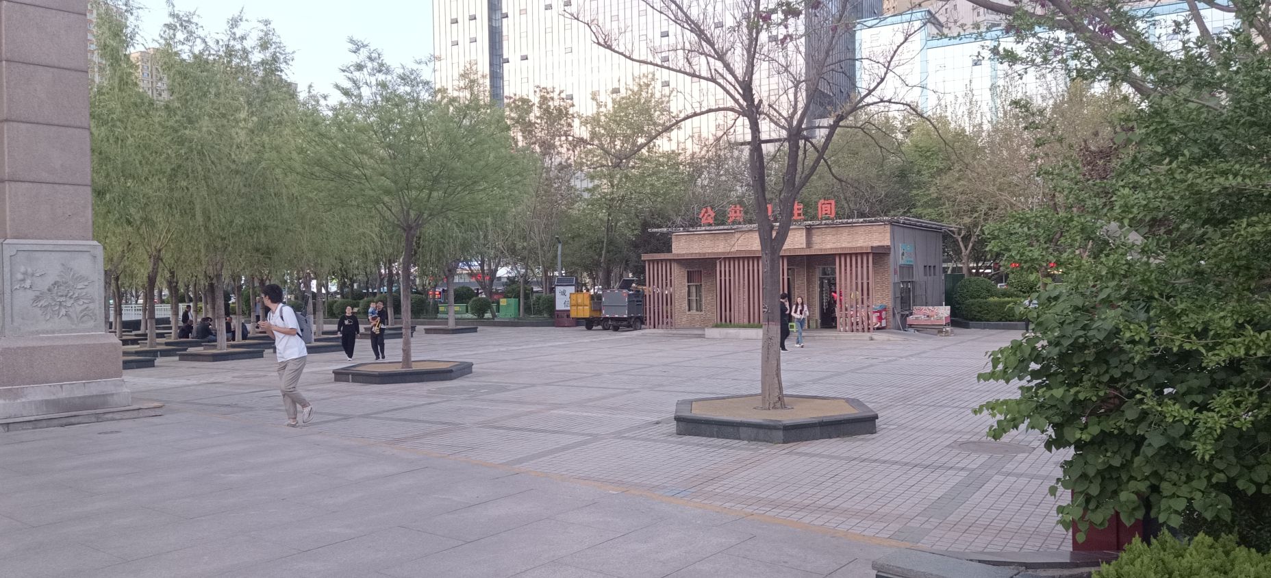南风广场