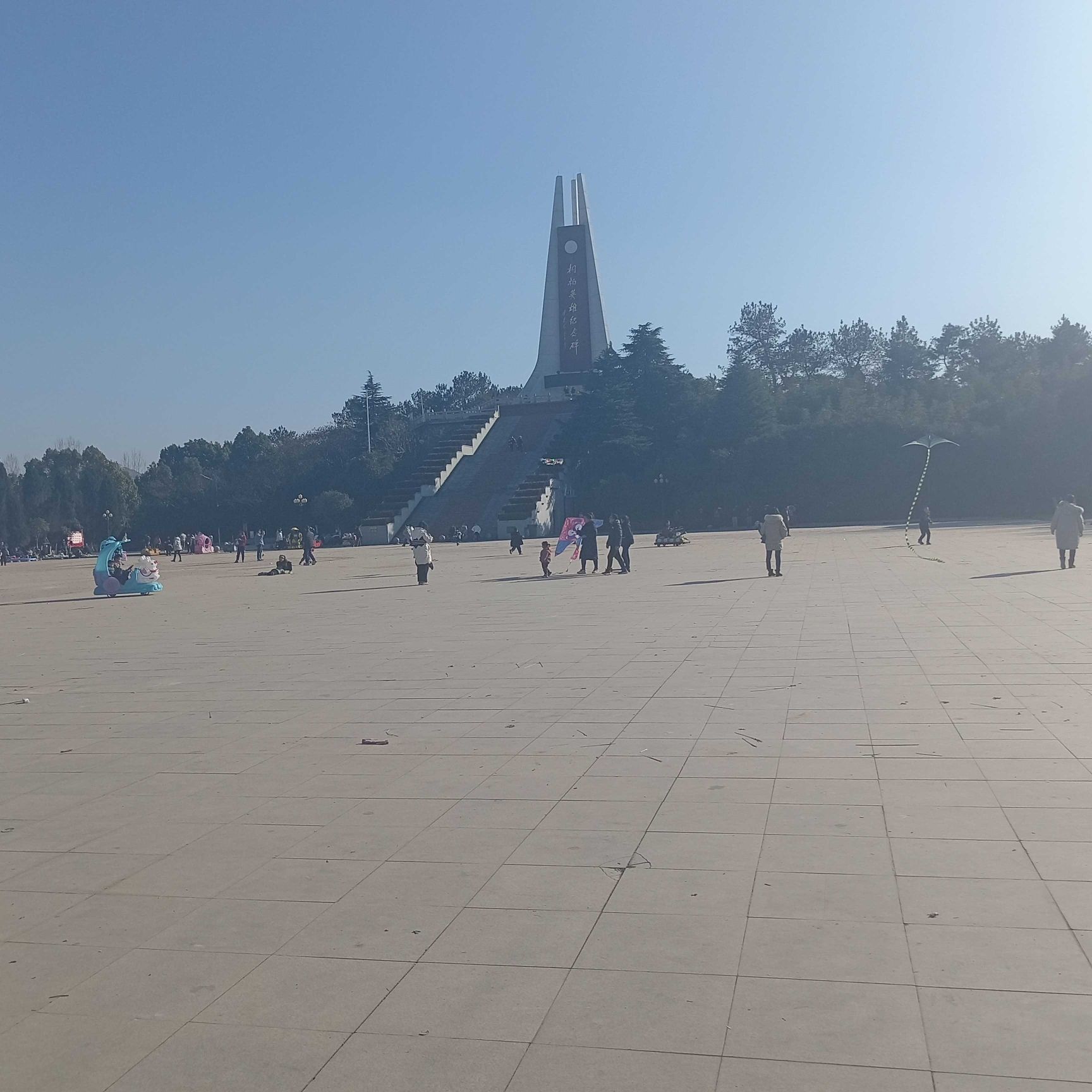 英雄广场