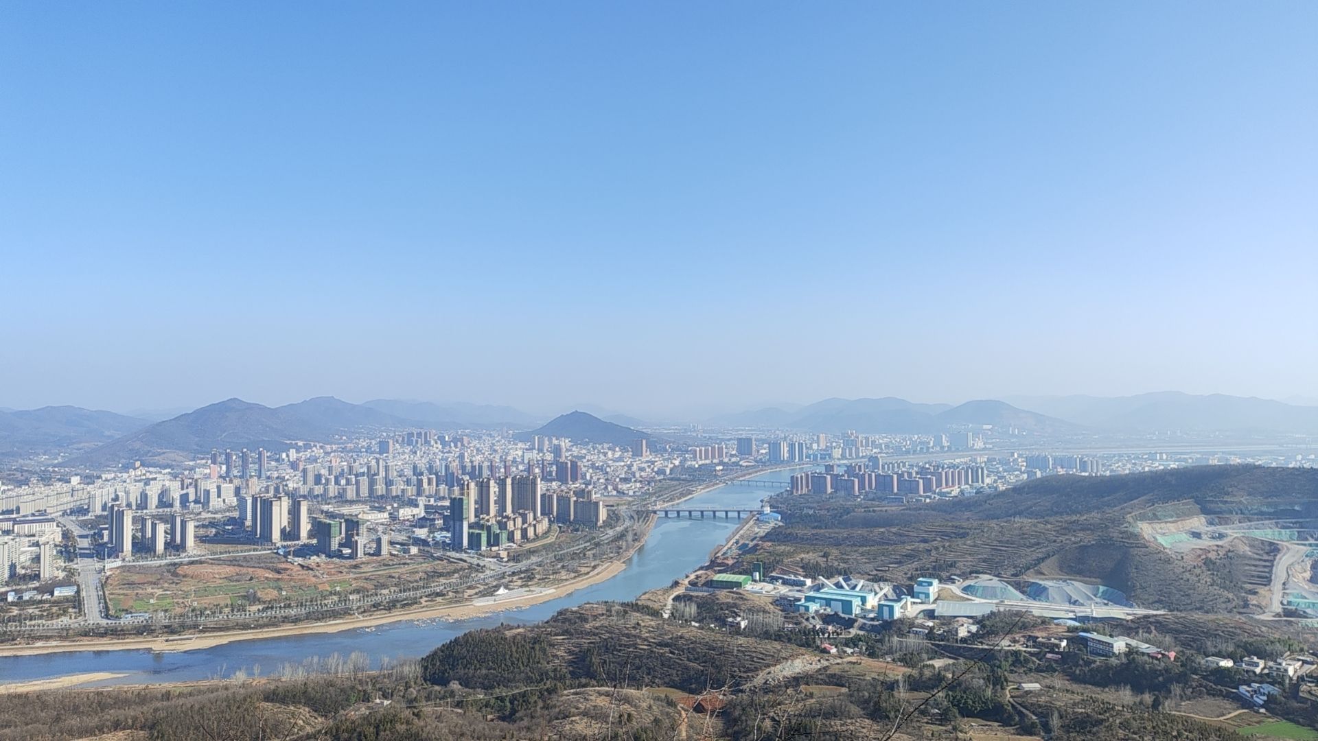 驻马山