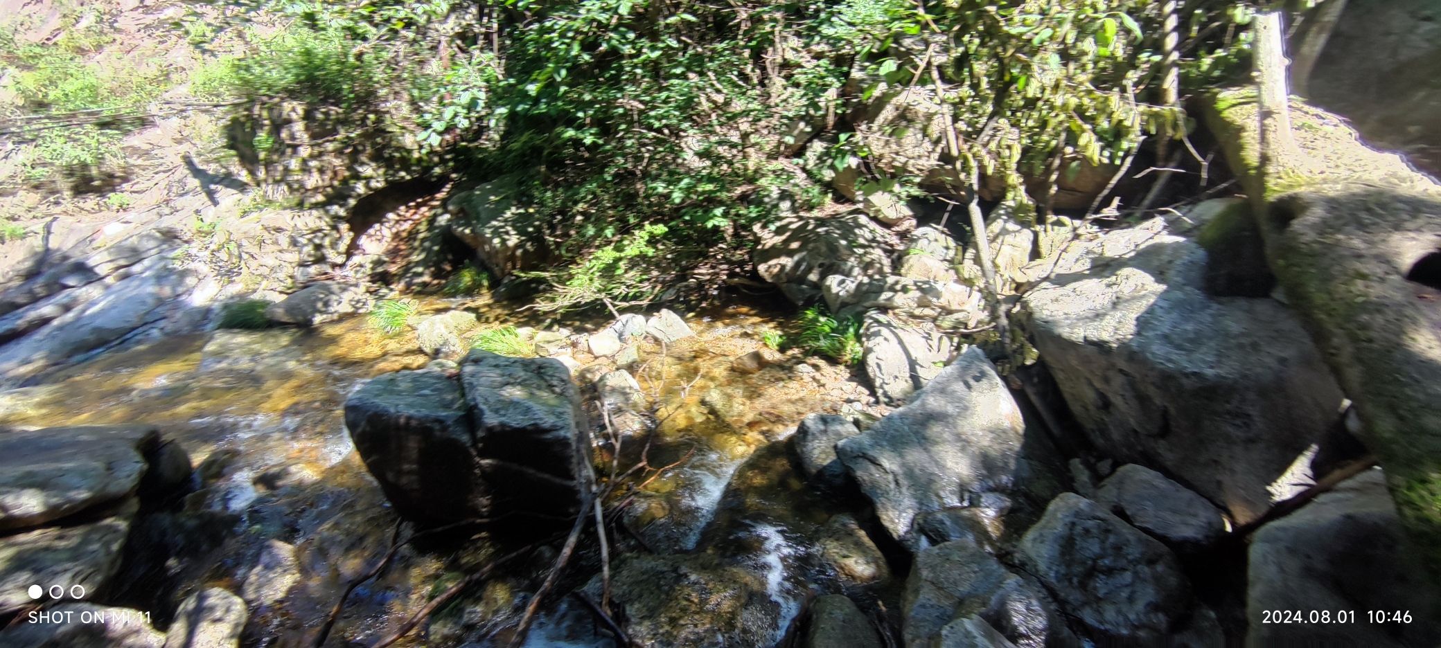 龙池十八瀑