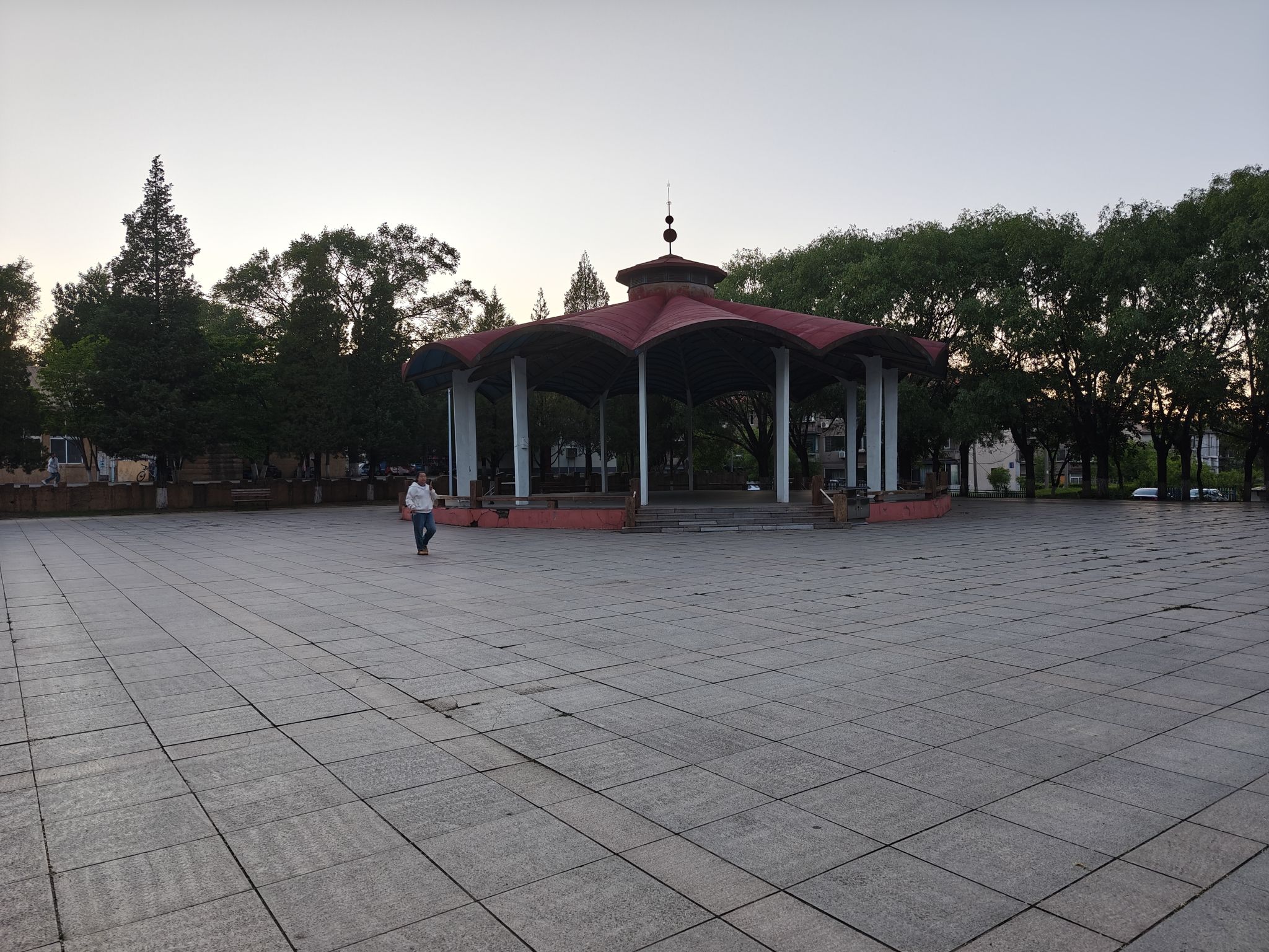 宏伟青年湖公园