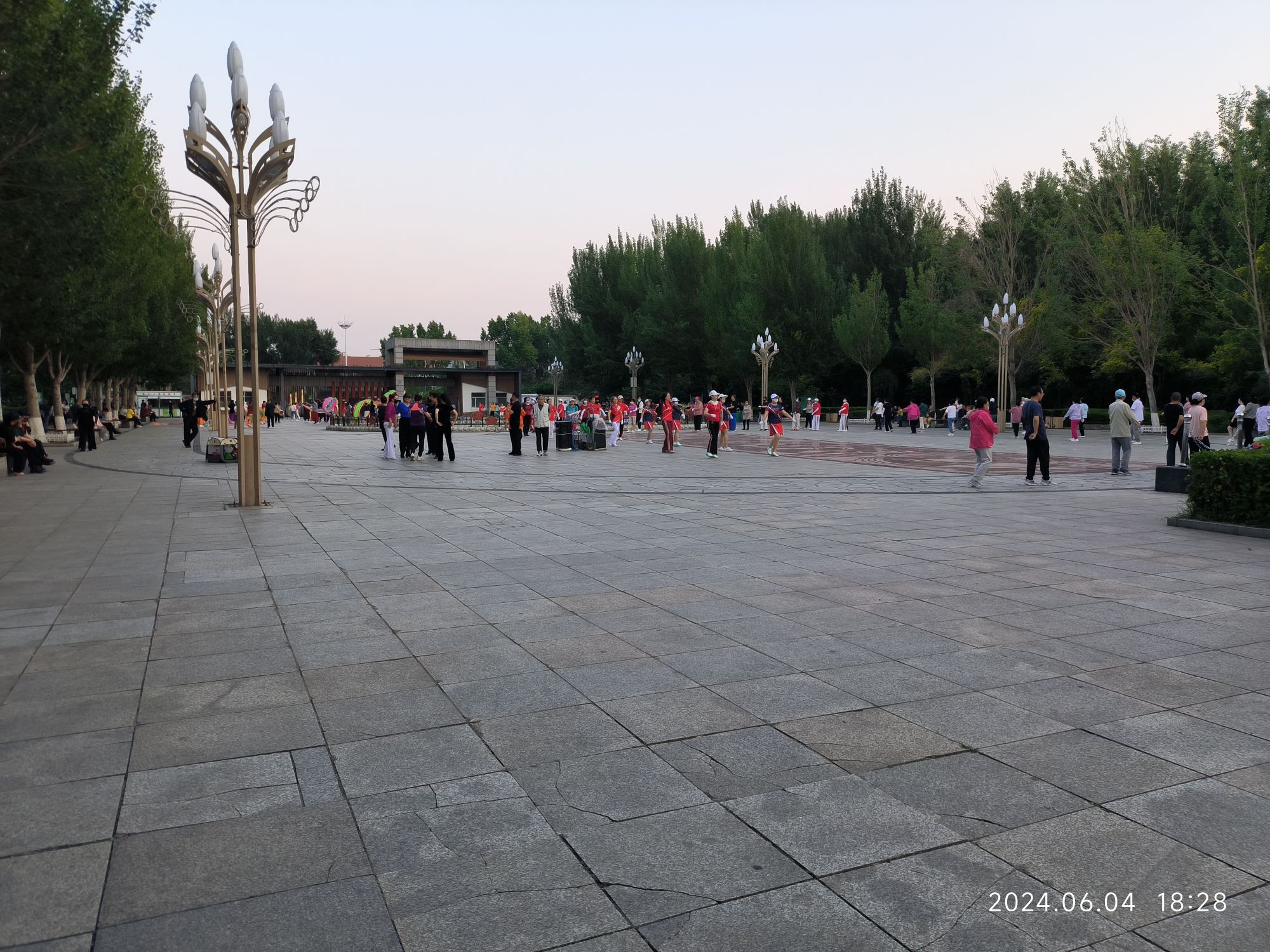 共青团花园