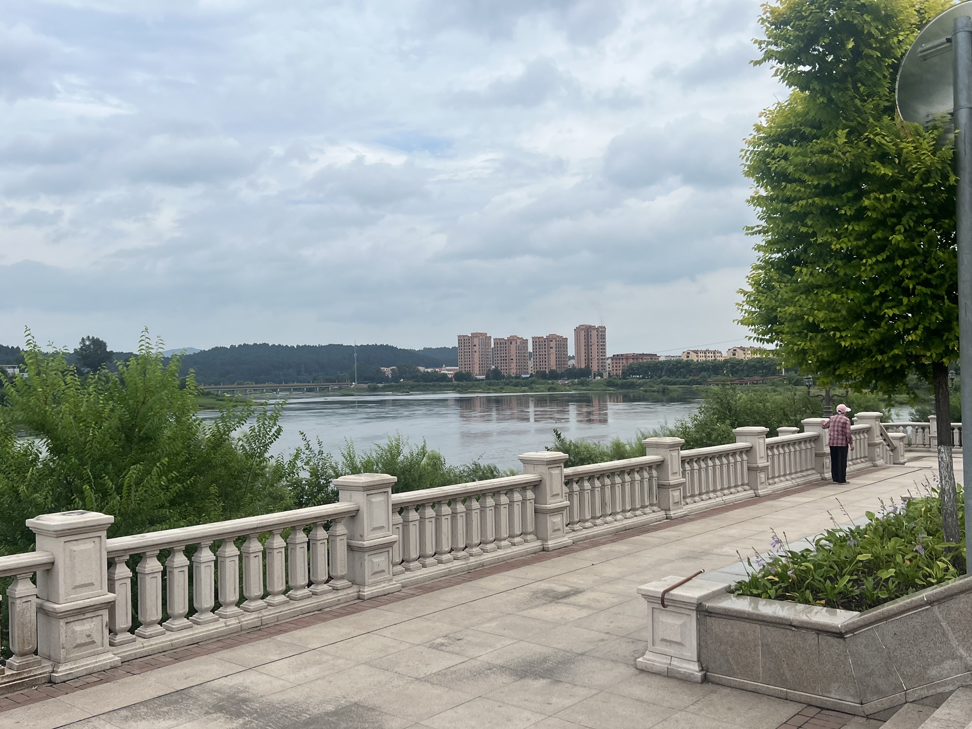 沿河公园