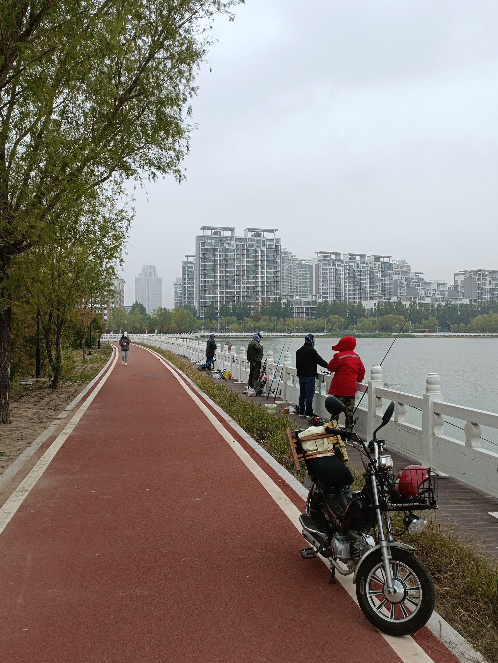 燕都湖
