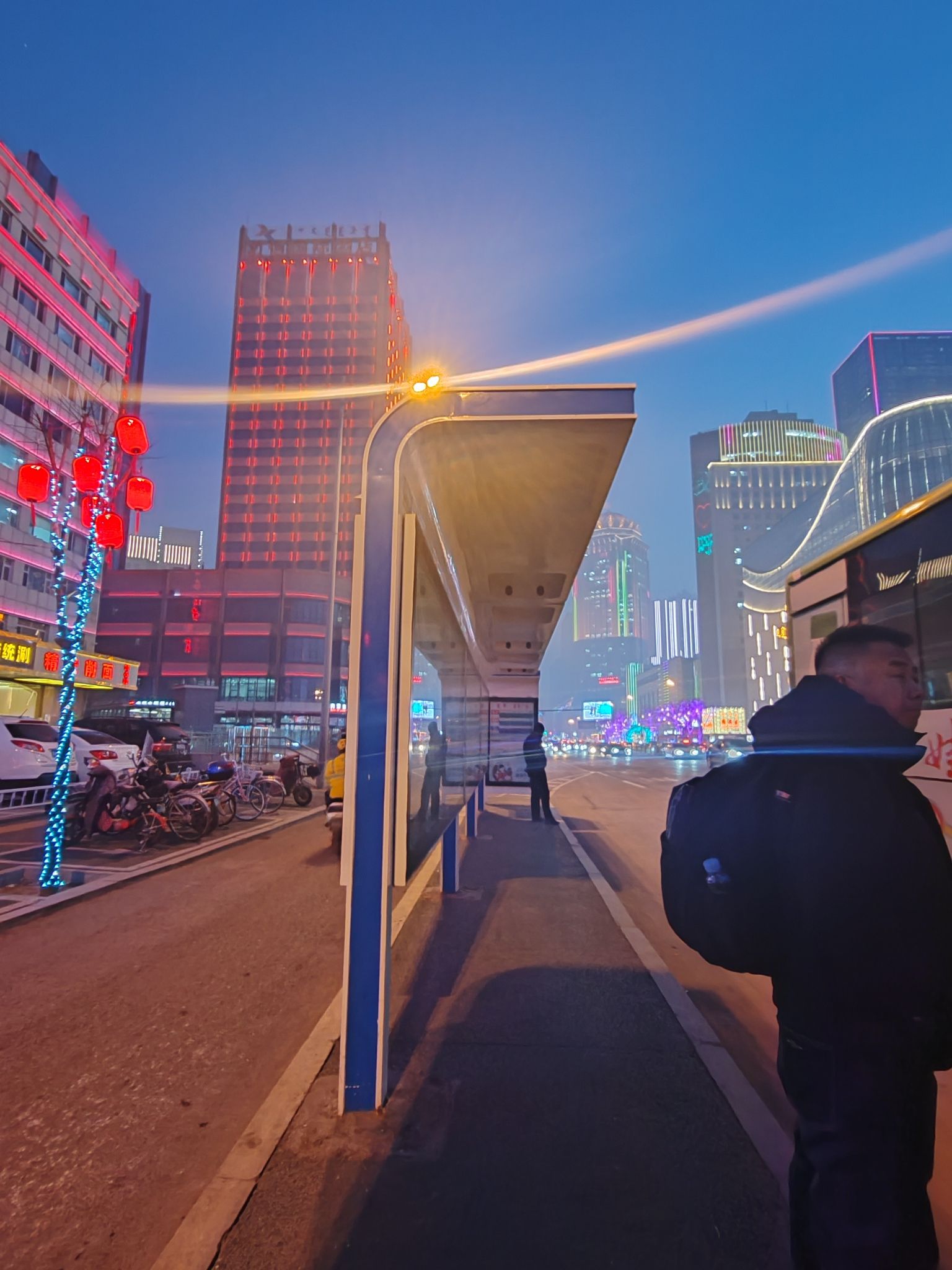新华广场旅行图片