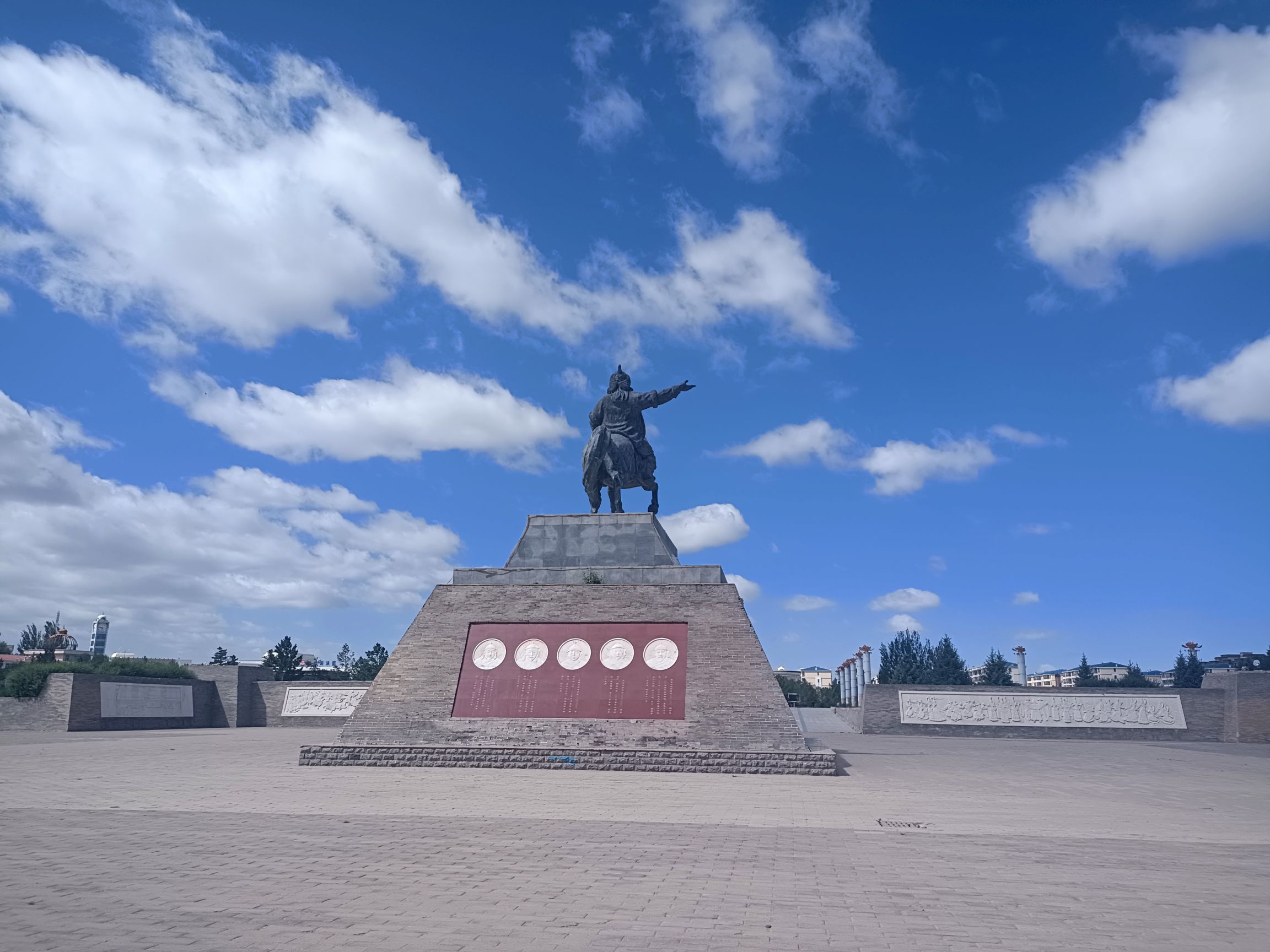 忽必烈广场旅行图片