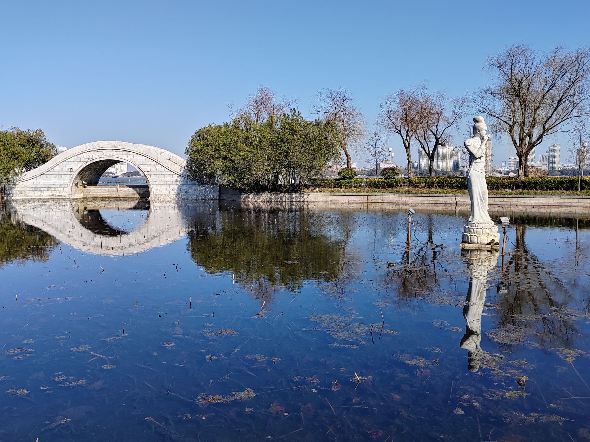 宜兴市团氿风景区