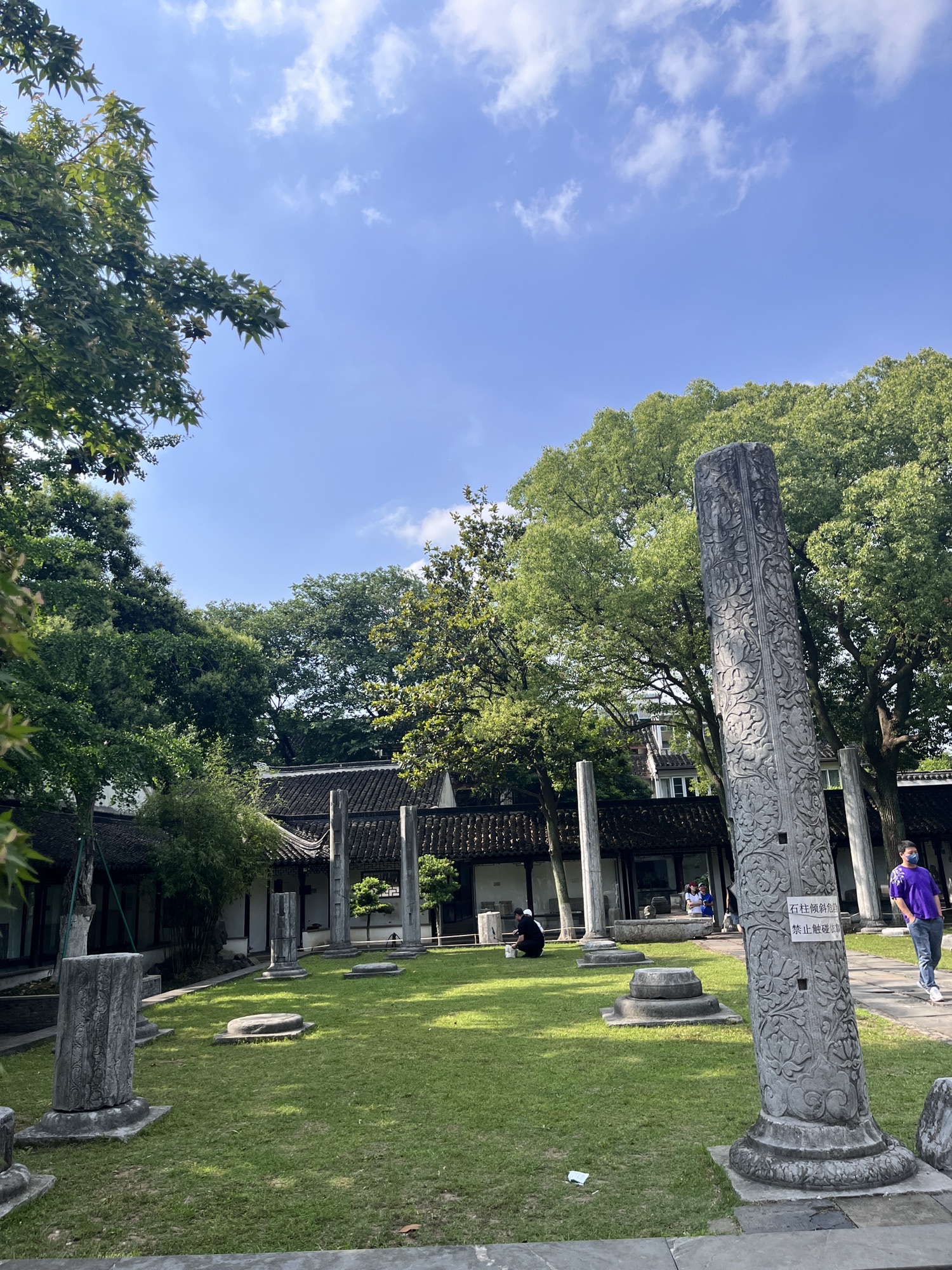 罗汉院双塔及正殿遗址