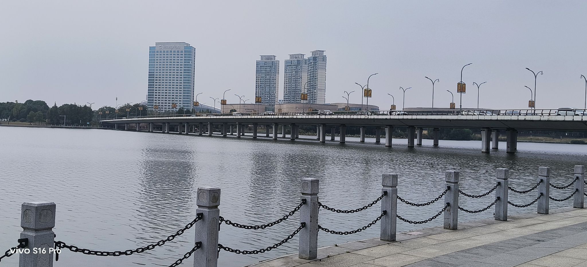 明月湖