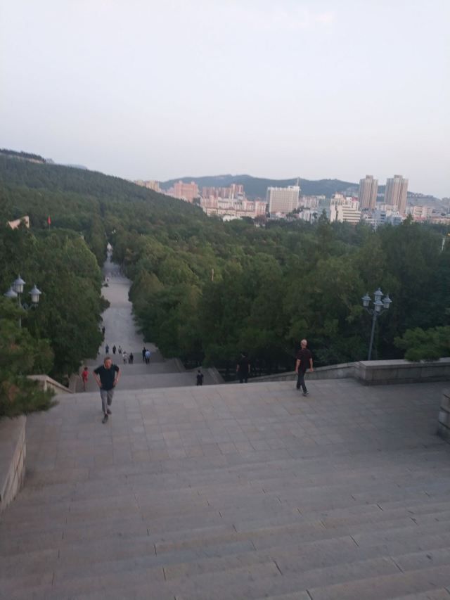 英雄山风景区