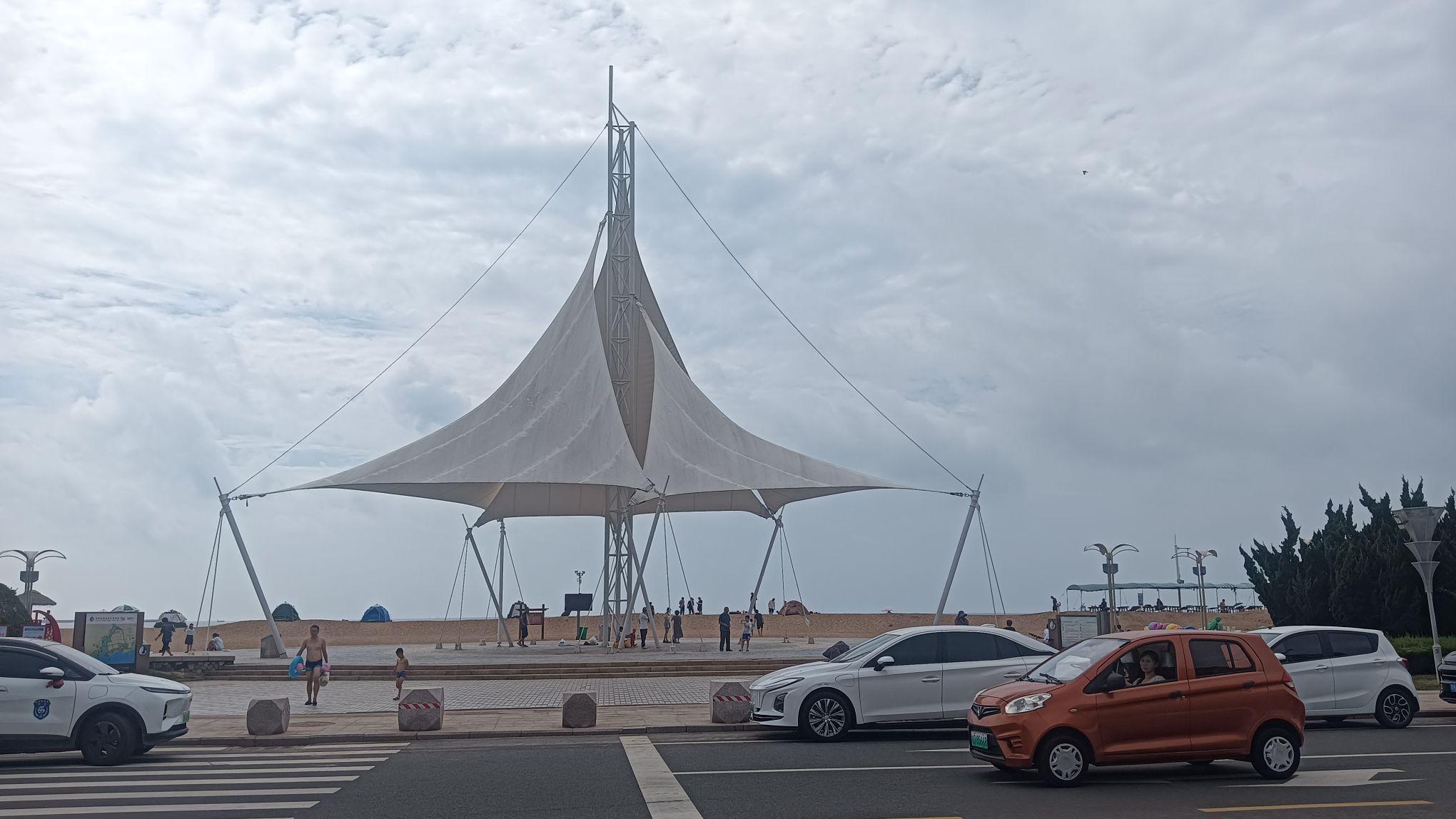 凤城万米海滩旅行图片