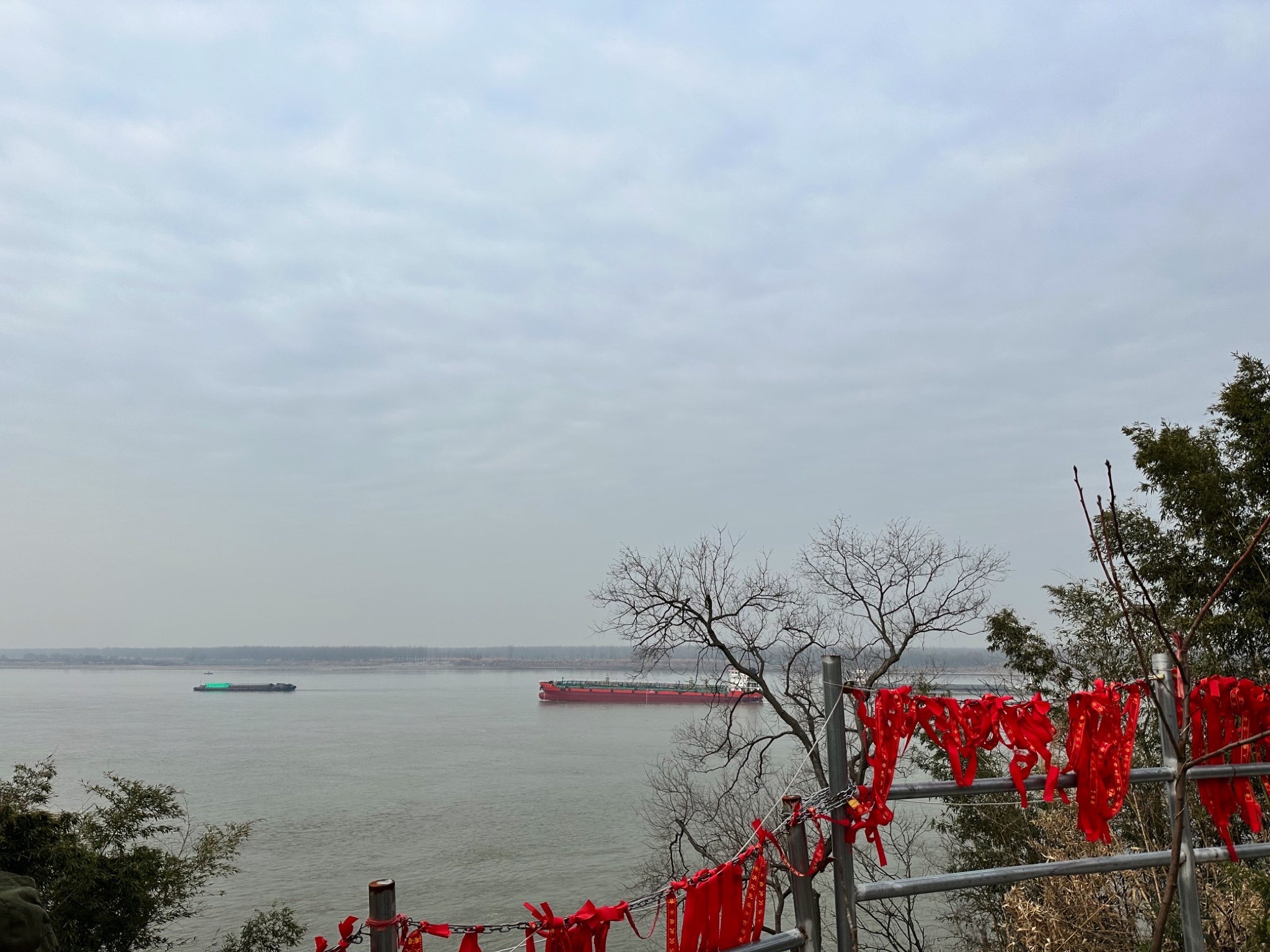东流双塔