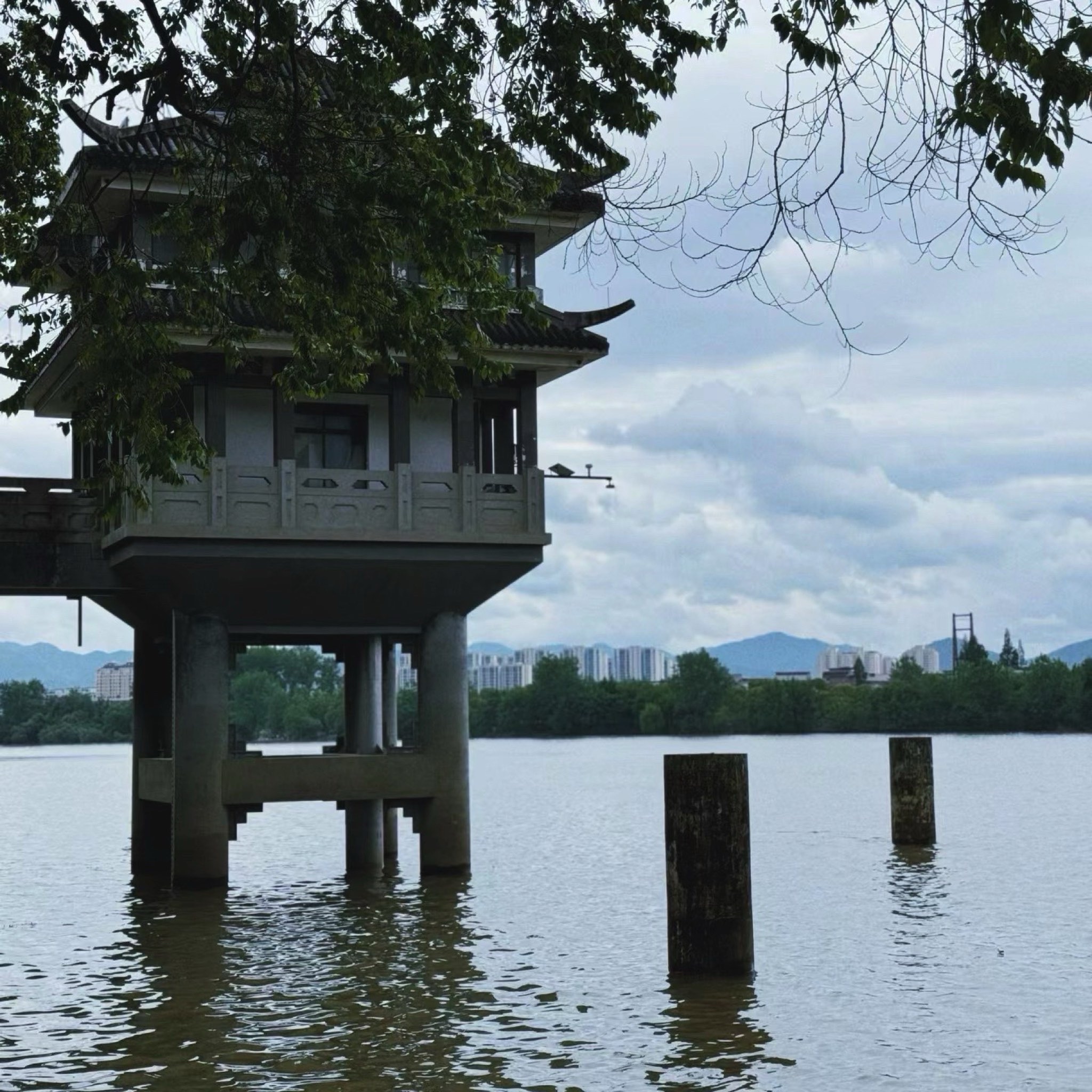 郁达夫公园