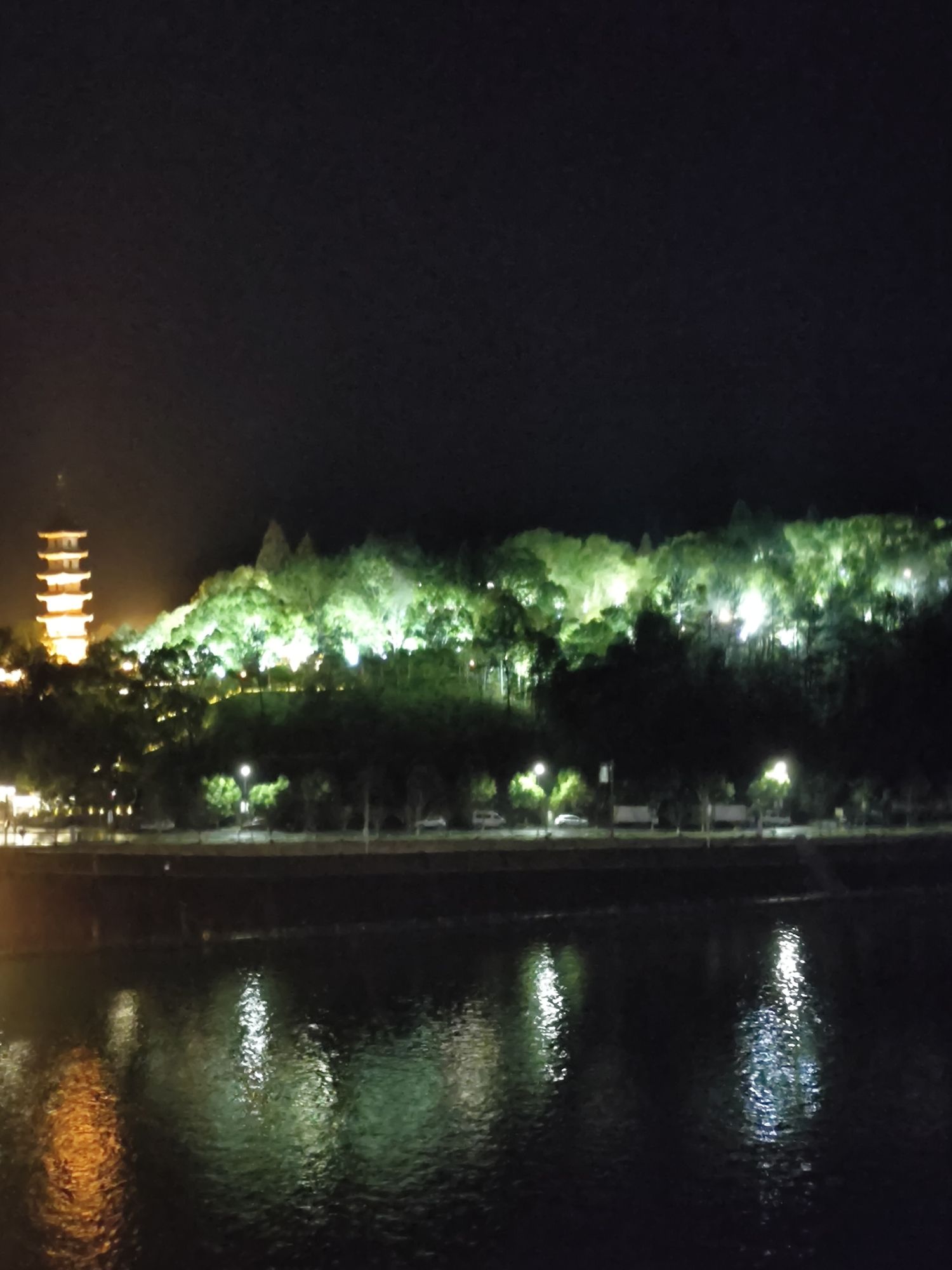 南屏山公园