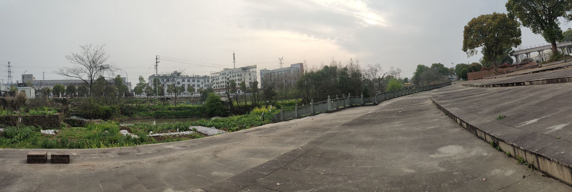 百花广场