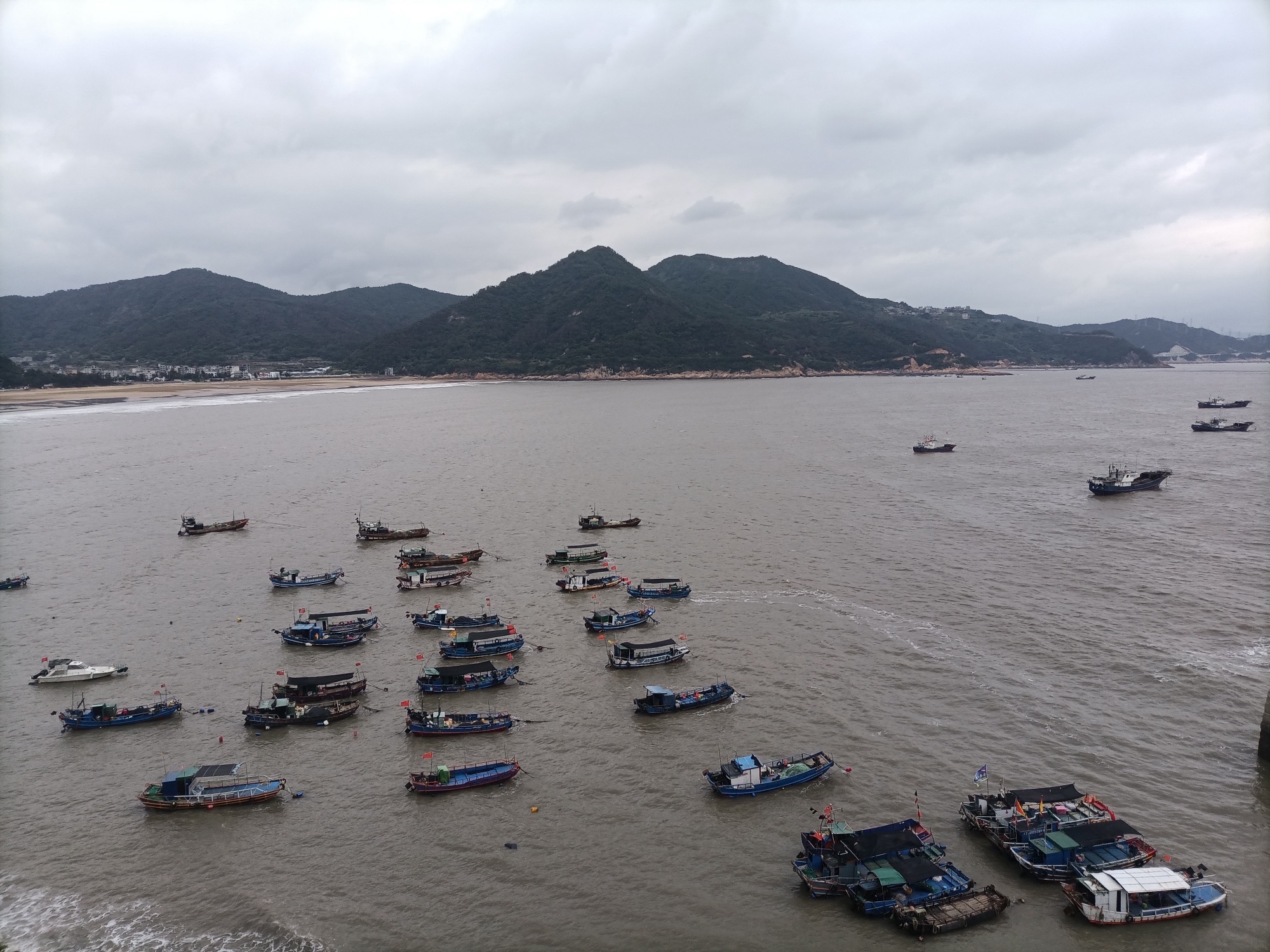高罗海滩