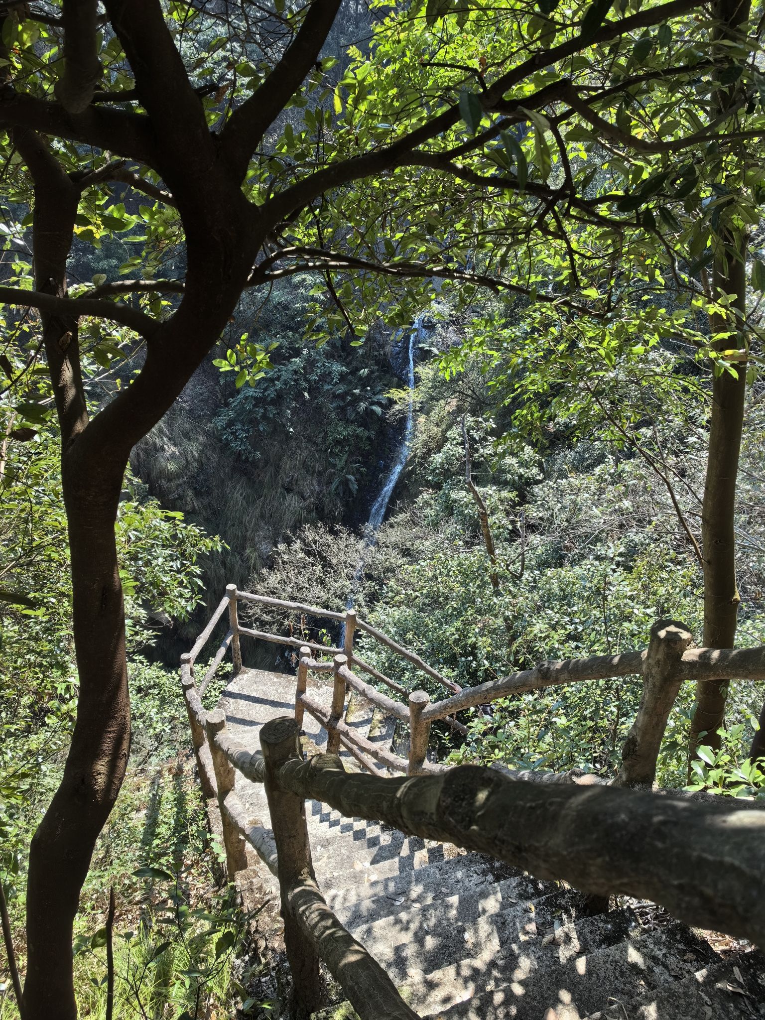 茫荡山三千八百坎景区