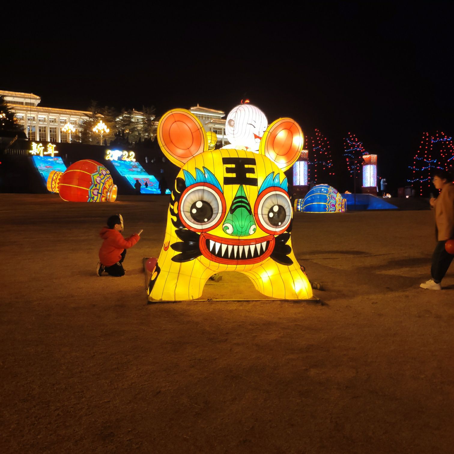 人民广场旅行图片