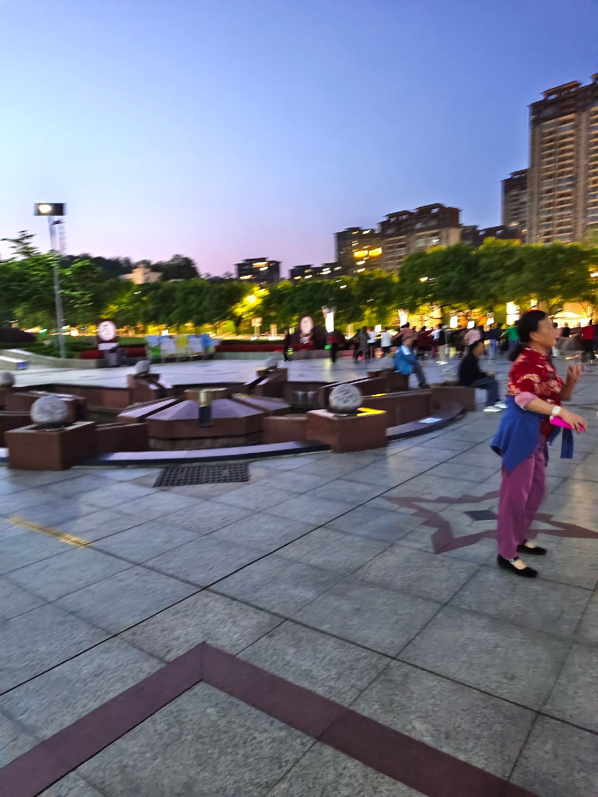 五一广场旅行图片