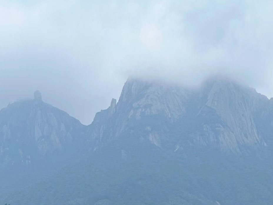 九华山
