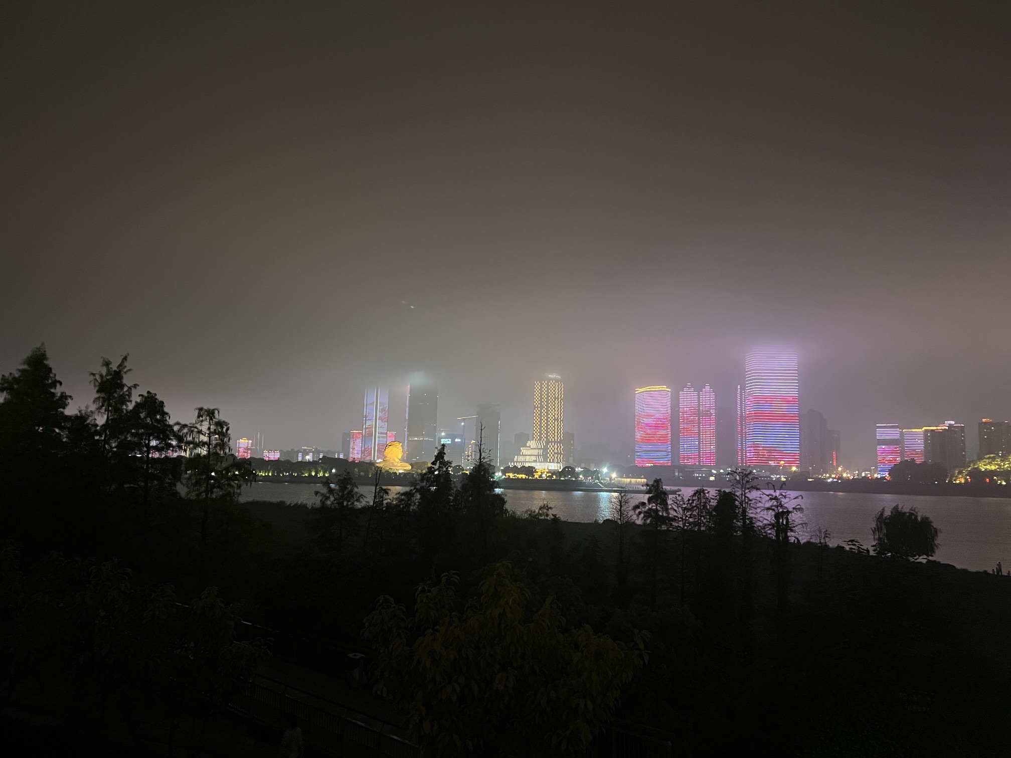 脸谱广场