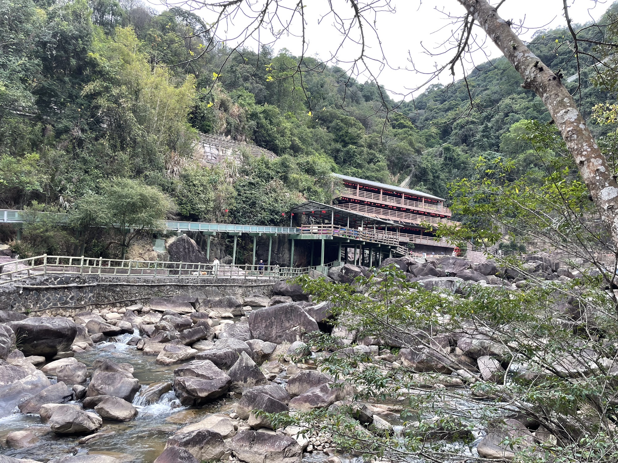 龙归寨瀑布景区旅行图片