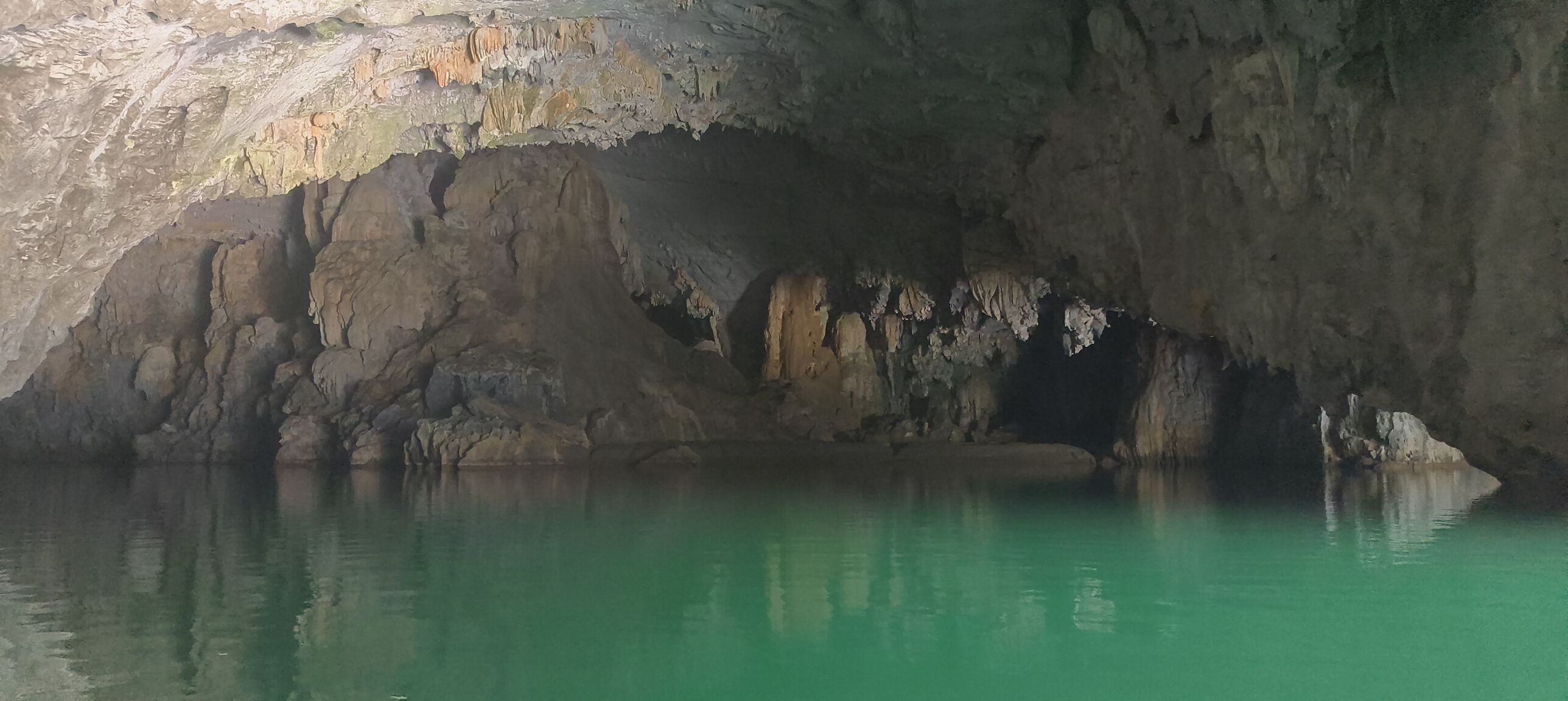 百鸟岩景区