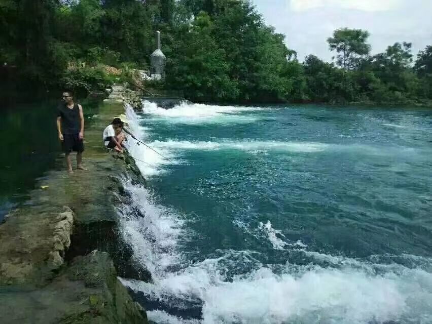 弄响天坑