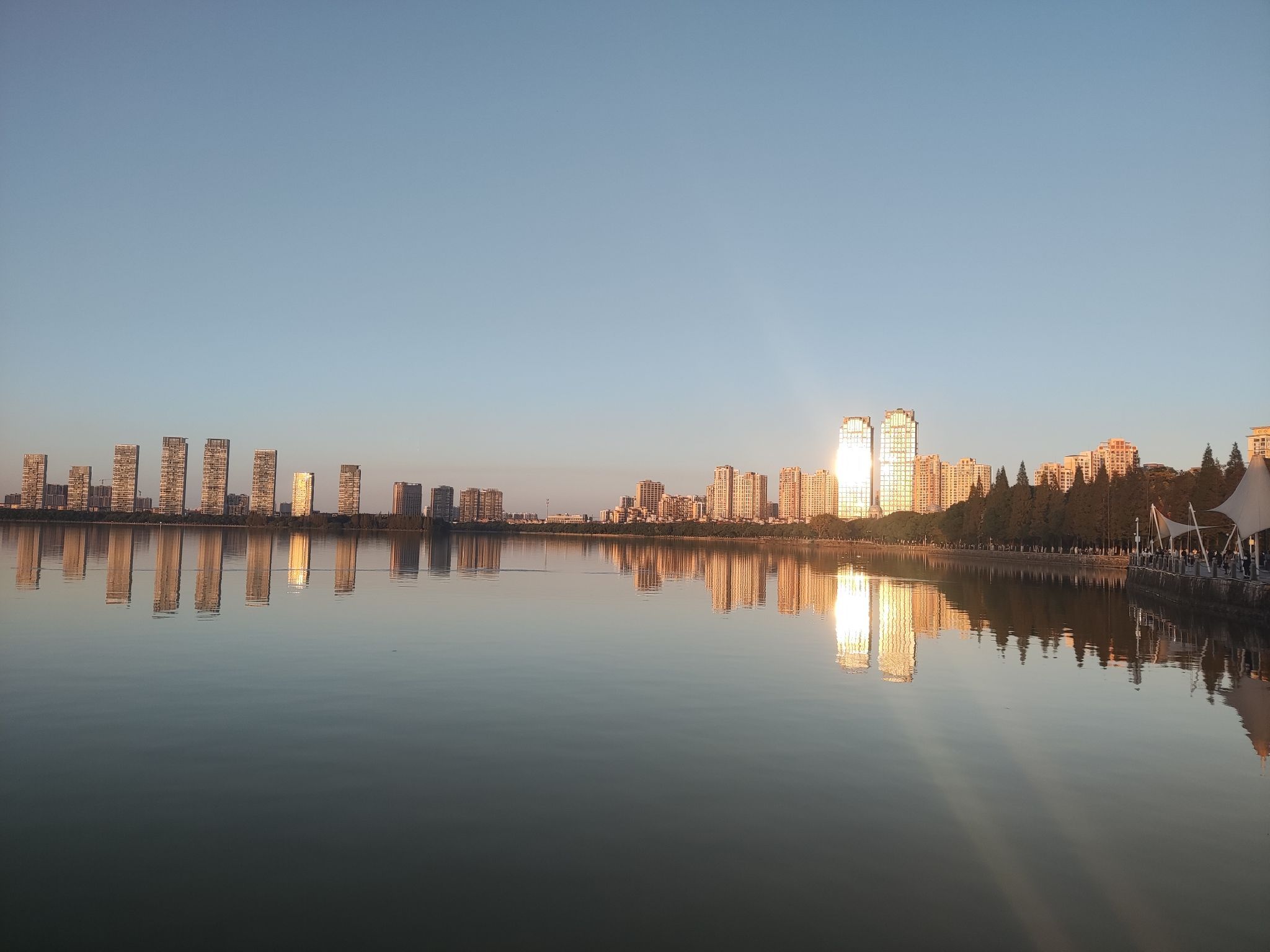 燕鸣岛