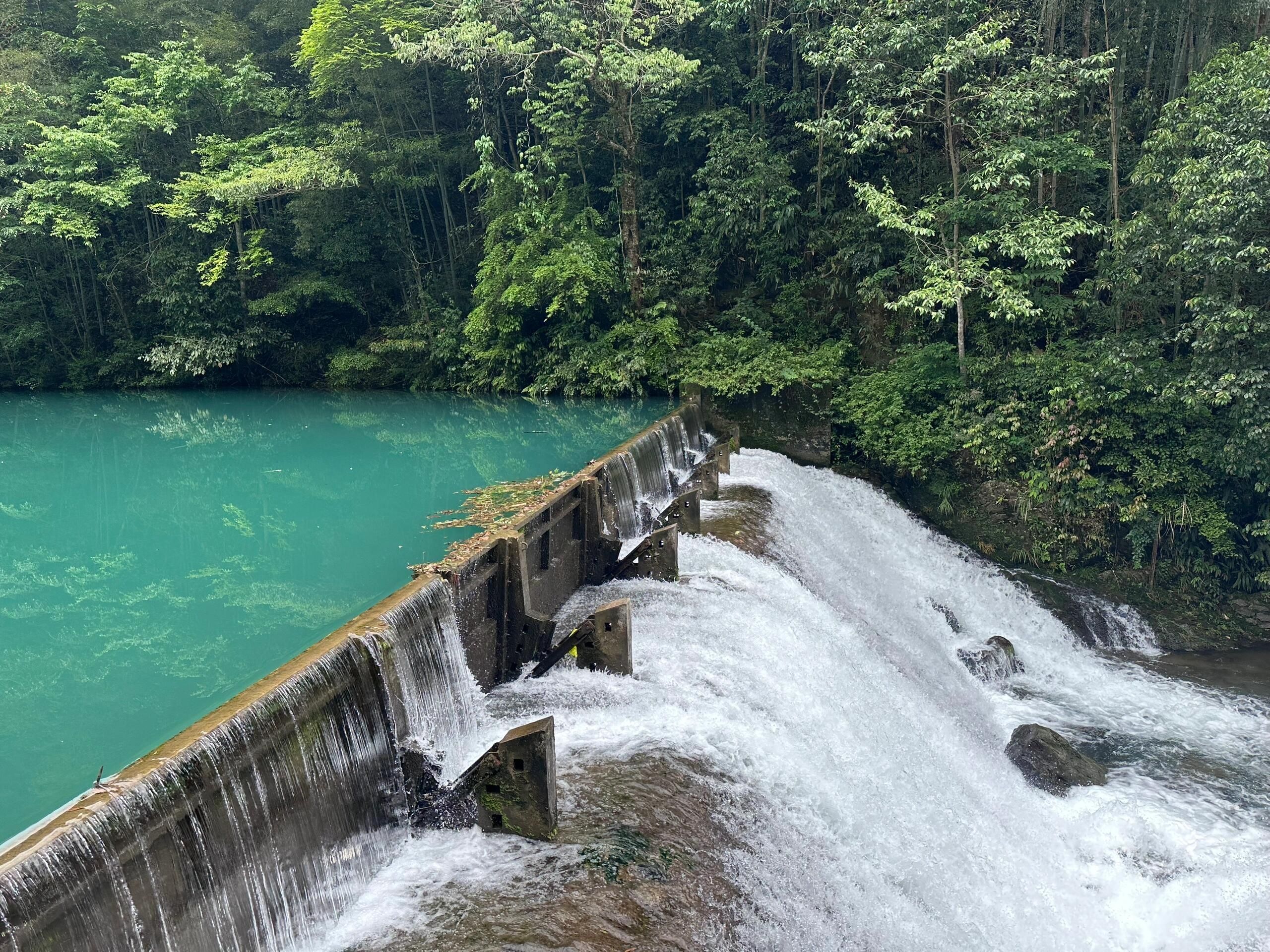 灵岩风景区